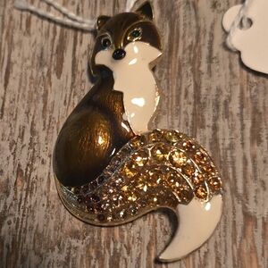 Charming Fox Brooch with Sparkling Accents